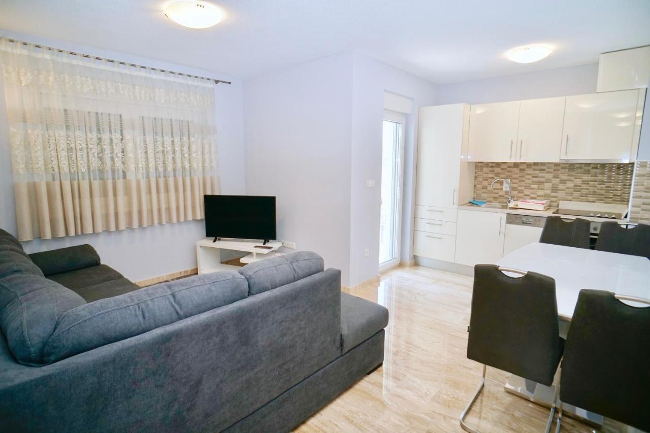 Trogir-Luxury Villa Sapphirus Seget Vranjica Exteriör bild