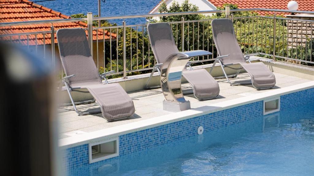 Trogir-Luxury Villa Sapphirus Seget Vranjica Exteriör bild