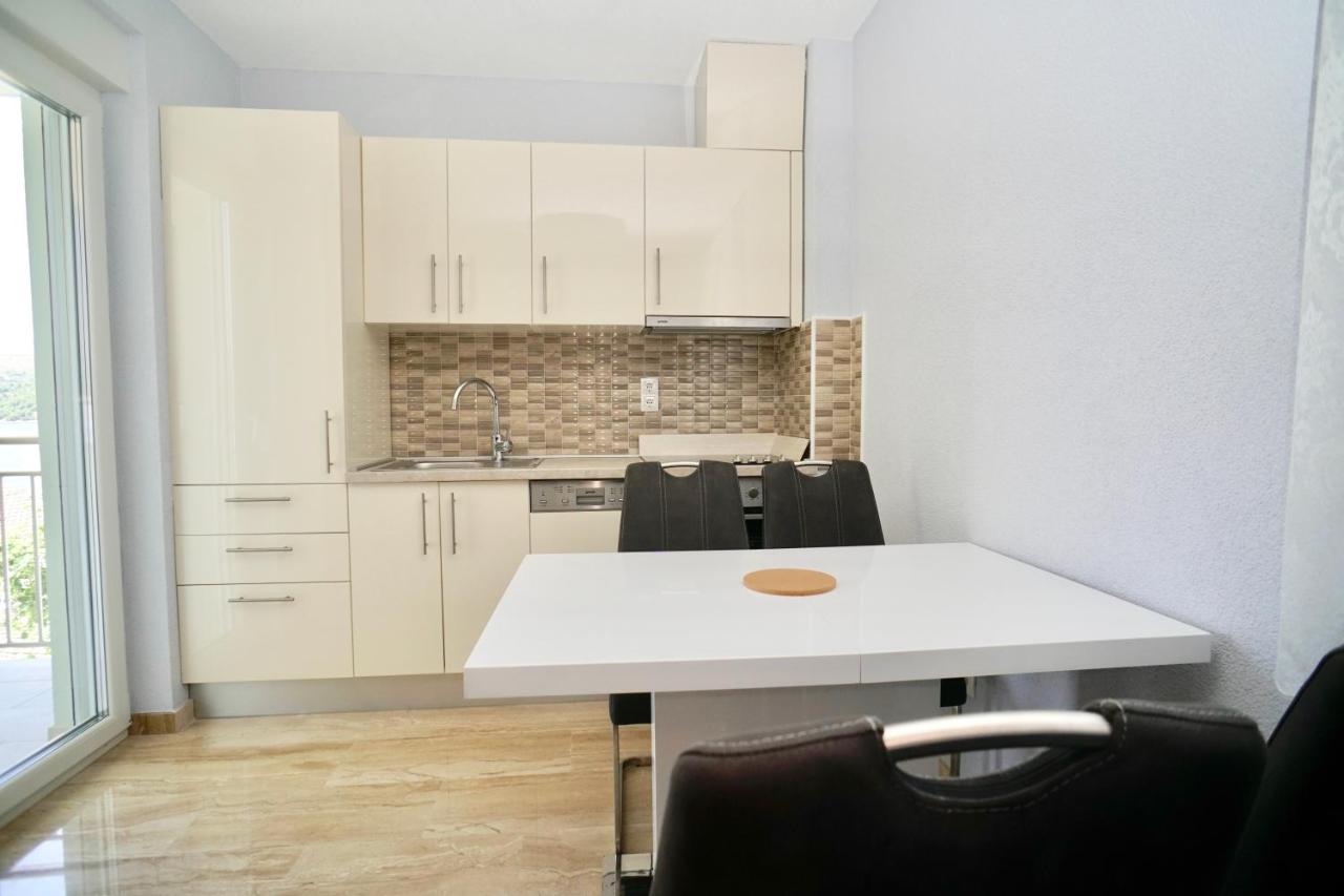 Trogir-Luxury Villa Sapphirus Seget Vranjica Exteriör bild
